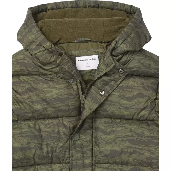 Amazon Essentials Mens Heavyweight Hooded Puffer CoatGreen Camo