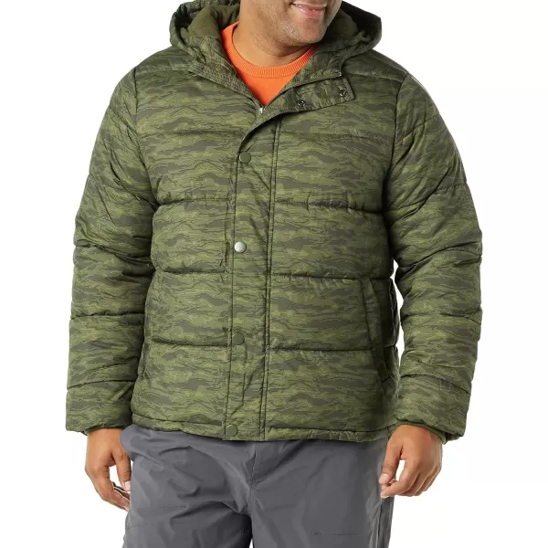 Amazon Essentials Mens Heavyweight Hooded Puffer CoatGreen Camo