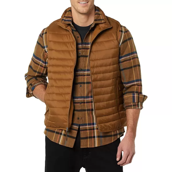 Amazon Essentials Mens Lightweight WaterResistant Packable Puffer VestLight Brown