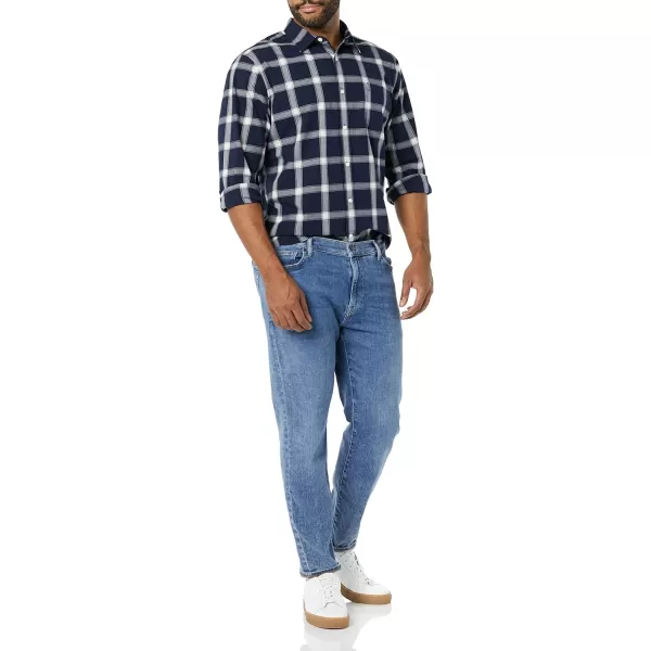 Amazon Essentials Mens LongSleeve SlimFit Stretch Poplin ShirtNavy White Buffalo Plaid