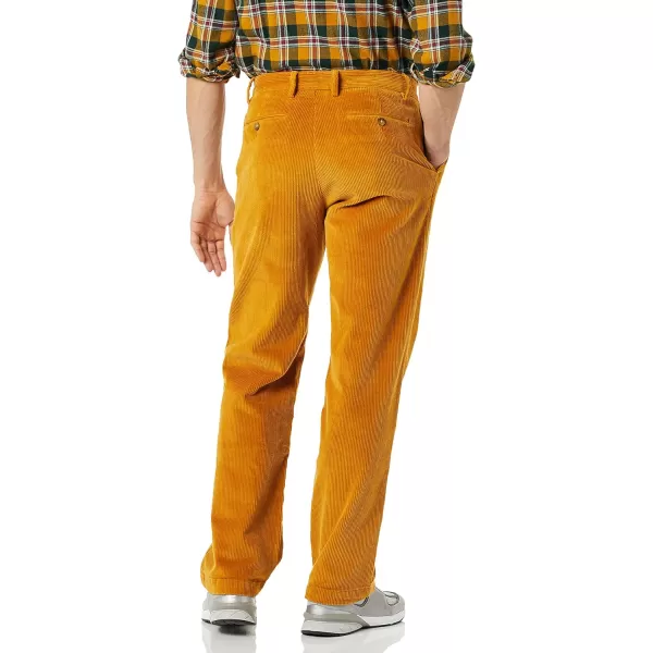 Amazon Essentials Mens Pleated ClassicFit Stretch Corduroy Chino PantCaramel