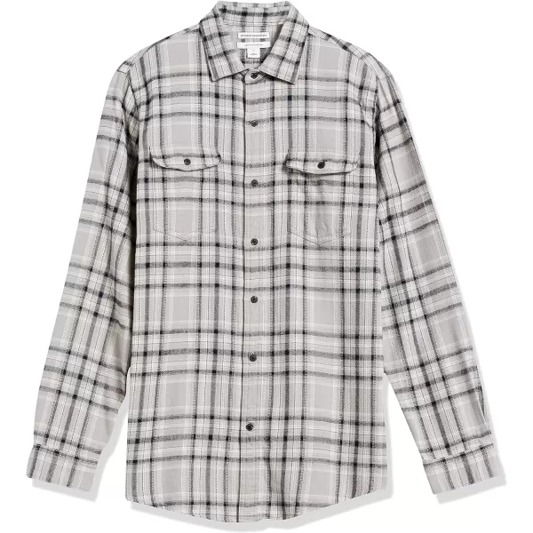 Amazon Essentials Mens RegularFit LongSleeve TwoPocket Flannel ShirtLight GreyBlack Plaid