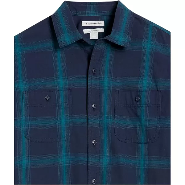 Amazon Essentials Mens RegularFit ShortSleeve Poplin ShirtNavy Gradient Stripes