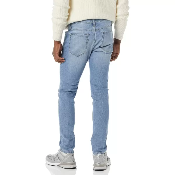 Amazon Essentials Mens Skinnyfit High Stretch JeanLight Wash