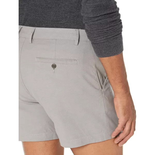 Amazon Essentials Mens SlimFit 5 Lightweight Comfort Stretch Oxford Short Previously GoodthreadsMetallic Silver