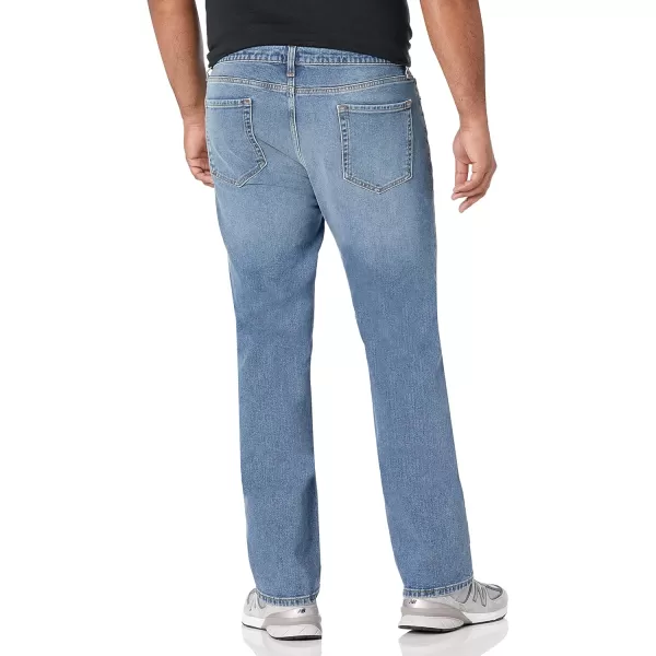 Amazon Essentials Mens SlimFit Bootcut JeanLight Wash