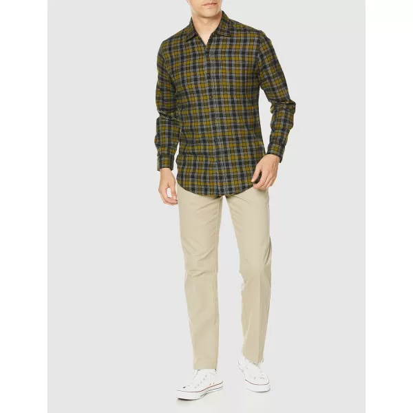 Amazon Essentials Mens SlimFit LongSleeve Flannel ShirtOlive Plaid