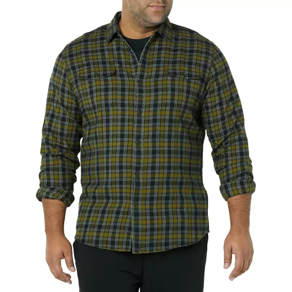 Amazon Essentials Mens SlimFit LongSleeve TwoPocket Flannel ShirtDark Olive Plaid