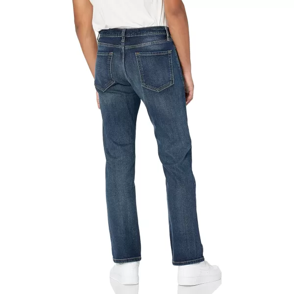 Amazon Essentials Mens StraightFit Bootcut JeanDark Wash