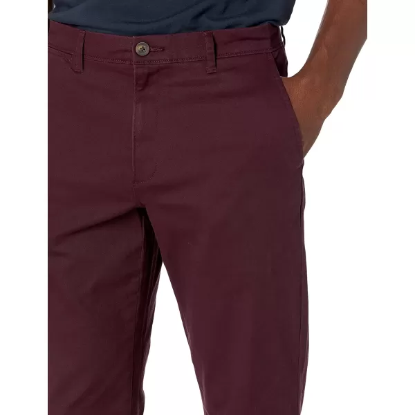 Amazon Essentials Mens StraightFit Casual Stretch Khaki PantBurgundy