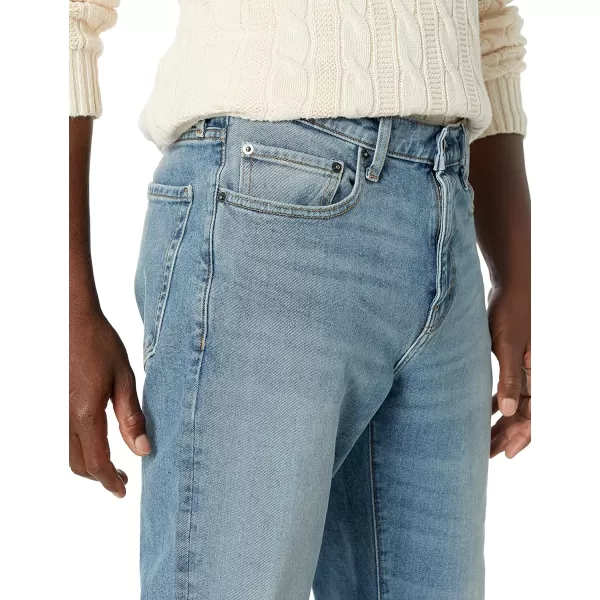 Amazon Essentials Mens StraightFit Stretch JeanLight Wash
