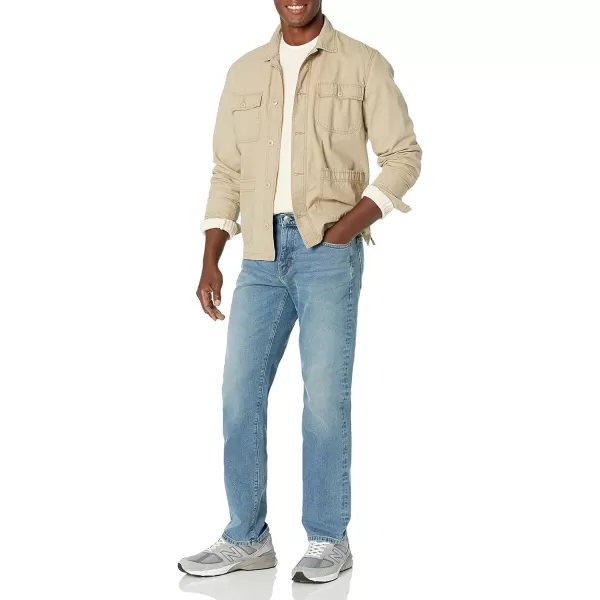 Amazon Essentials Mens StraightFit Stretch JeanLight Wash