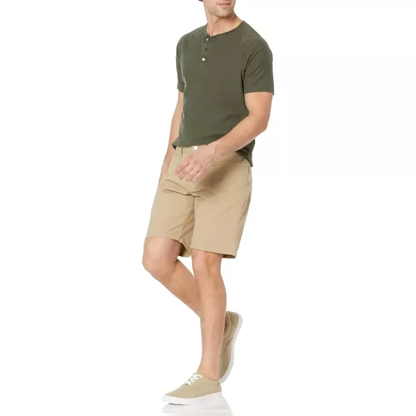 Amazon Essentials Mens Straightfit 9 Inseam Stretch 5Pocket ShortKhaki Brown