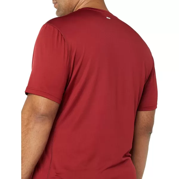 Amazon Essentials Mens Tech Stretch ShortSleeve TShirtBurgundy