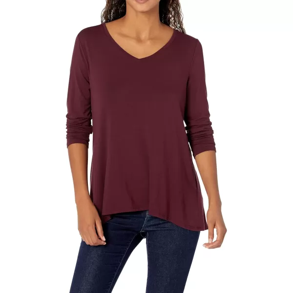 Amazon Essentials Womens 34 Sleeve VNeck Swing TShirt Available in Plus Size Pack of 2BlackBurgundy