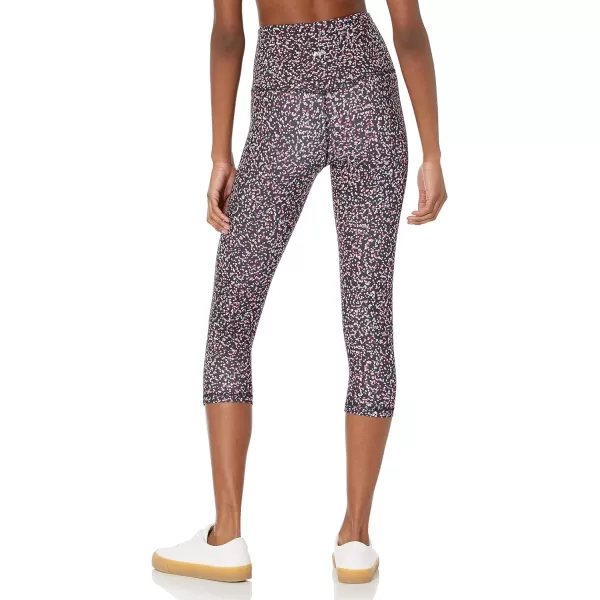 Amazon Essentials Womens Active Sculpt High Rise Capri Legging Available in Plus SizeBlack Confetti Print