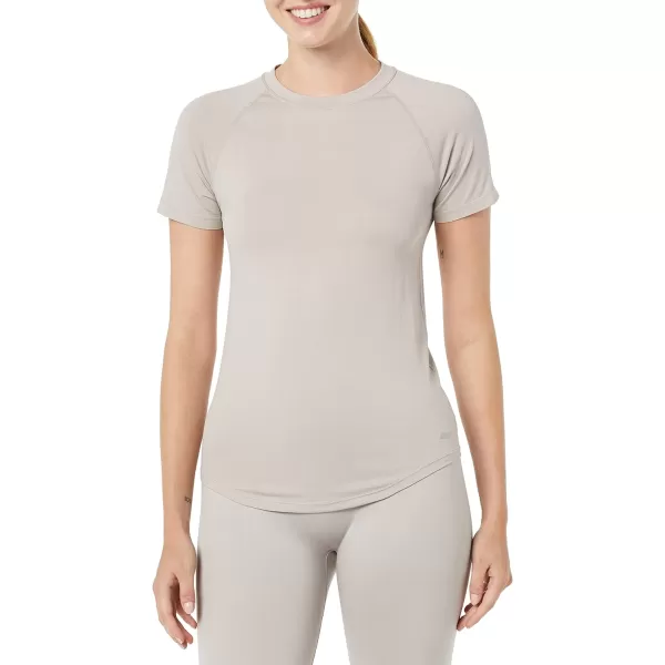 Amazon Essentials Womens Active Seamless SlimFit ShortSleeve TShirtLight Grey