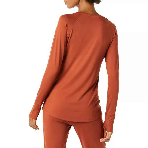 Amazon Essentials Womens Brushed Tech Stretch LongSleeve Crewneck Shirt Available in Plus SizeRich Chestnut Brown