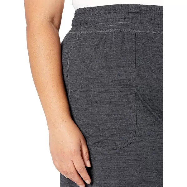 Amazon Essentials Womens Brushed Tech Stretch Short Available in Plus SizeBlack Space Dye