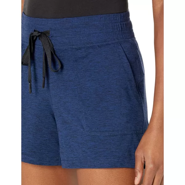 Amazon Essentials Womens Brushed Tech Stretch Short Available in Plus SizeNavy Space Dye