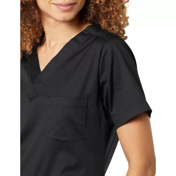 Amazon Essentials Womens Classic Fit VNeck Short Sleeve Scrub Top Available in Plus SizeBlack