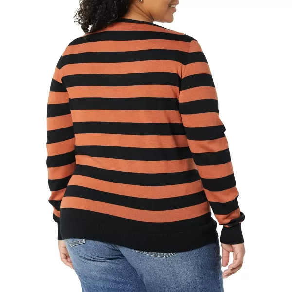 Amazon Essentials Womens ClassicFit Lightweight LongSleeve VNeck Sweater Available in Plus SizeBlackCaramel Stripe