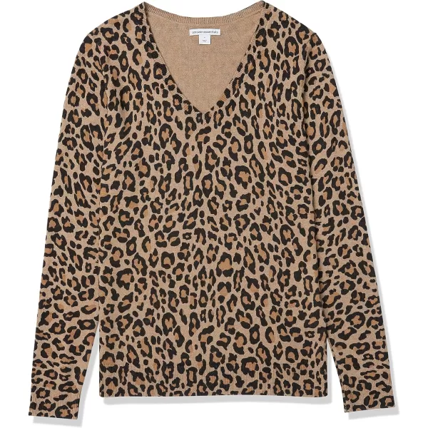 Amazon Essentials Womens ClassicFit Lightweight LongSleeve VNeck Sweater Available in Plus SizeCamel Cheetah