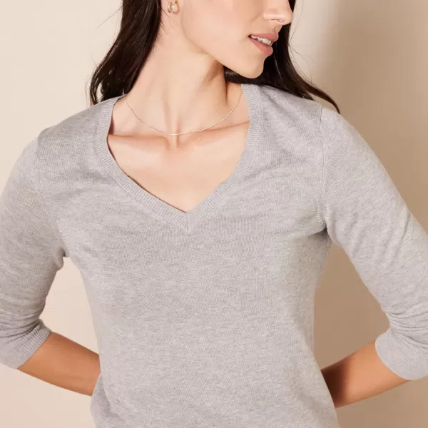 Amazon Essentials Womens ClassicFit Lightweight LongSleeve VNeck Sweater Available in Plus SizeLight Grey Heather