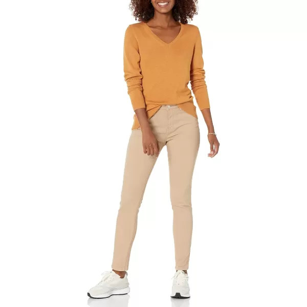 Amazon Essentials Womens ClassicFit Lightweight LongSleeve VNeck Sweater Available in Plus SizeMustard Heather