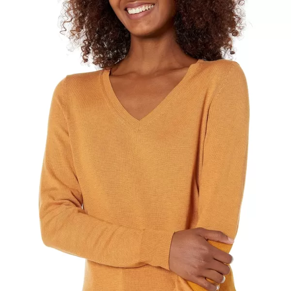 Amazon Essentials Womens ClassicFit Lightweight LongSleeve VNeck Sweater Available in Plus SizeMustard Heather