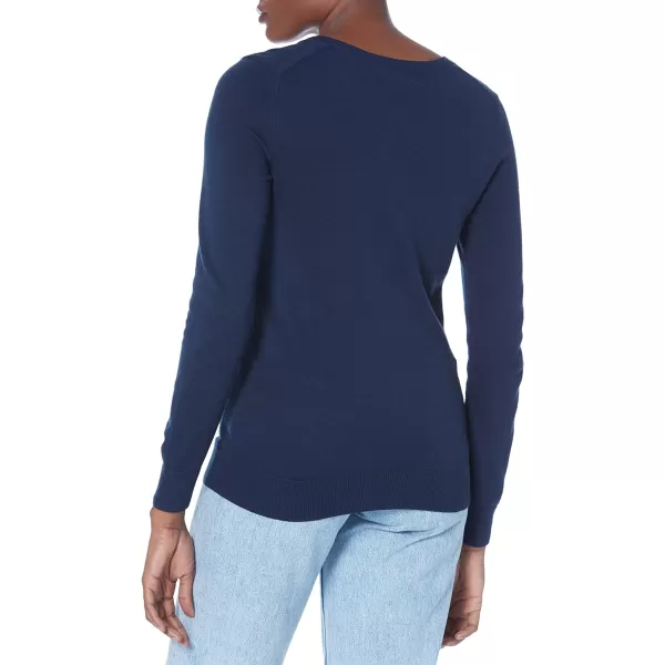 Amazon Essentials Womens ClassicFit Lightweight LongSleeve VNeck Sweater Available in Plus SizeNavy