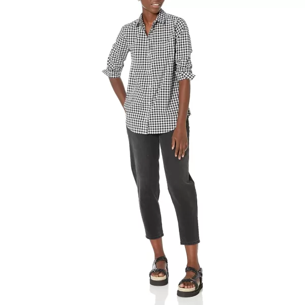 Amazon Essentials Womens ClassicFit LongSleeve ButtonDown Poplin ShirtBlack White Gingham