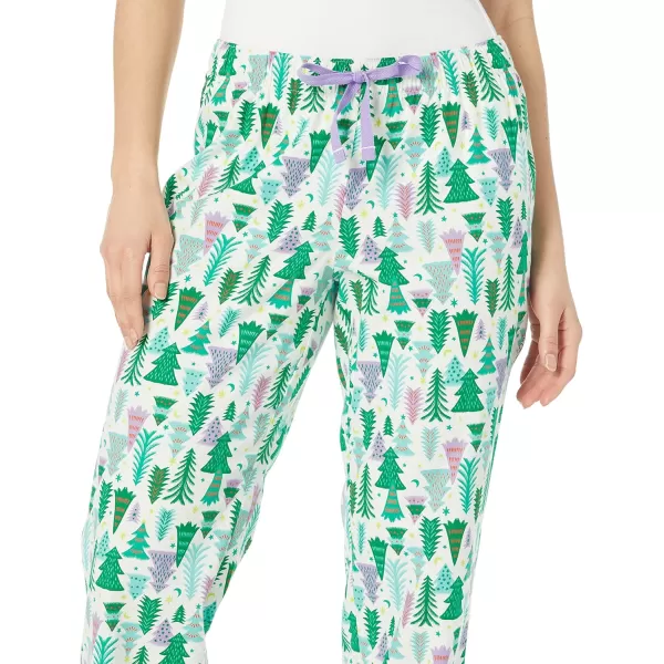 Amazon Essentials Womens Flannel Sleep Pant Available in Plus SizeEggshell White Festive Tree