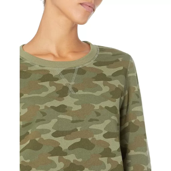 Amazon Essentials Womens Fleece Crewneck Sweatshirt Available in Plus SizeGreen Camo