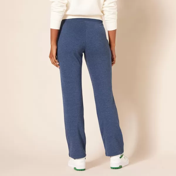 Amazon Essentials Womens Fleece Straight Leg Sweatpant Available in Plus SizeNavy Heather