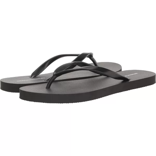 Amazon Essentials Womens Flip Flops Pack of 3Black