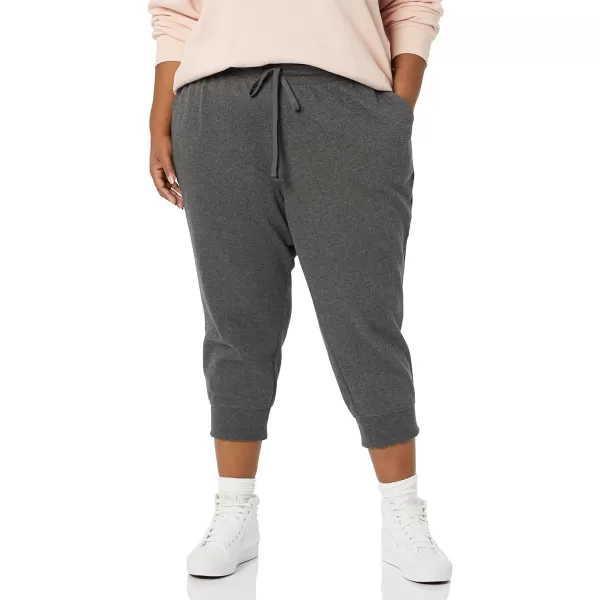 Amazon Essentials Womens French Terry Fleece Capri Jogger Sweatpant Available in Plus SizeCharcoal Heather