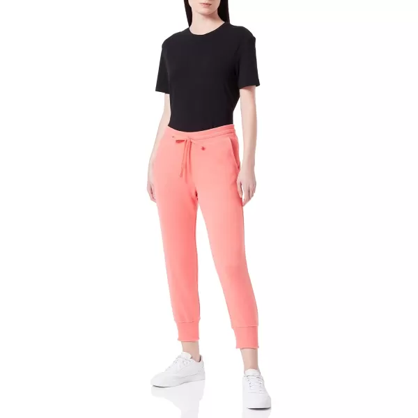 Amazon Essentials Womens French Terry Fleece Capri Jogger Sweatpant Available in Plus SizeCoral Pink