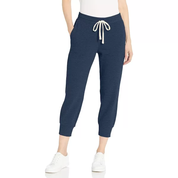 Amazon Essentials Womens French Terry Fleece Capri Jogger Sweatpant Available in Plus SizeNavy Heather