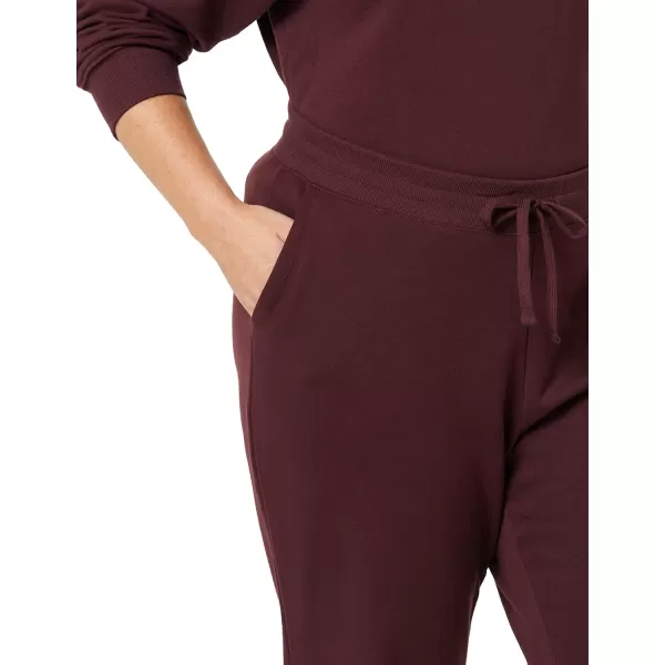 Amazon Essentials Womens French Terry Fleece Jogger Sweatpant Available in Plus SizeBurgundy