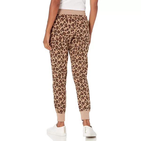 Amazon Essentials Womens French Terry Fleece Jogger Sweatpant Available in Plus SizeLeopard