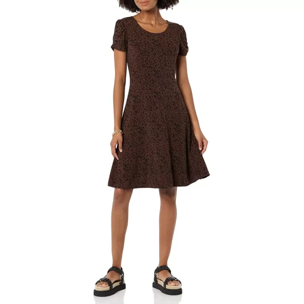 Amazon Essentials Womens Gathered Short Sleeve Crew Neck Aline Dress Available in Plus SizeDark Toffee Brown Cheetah