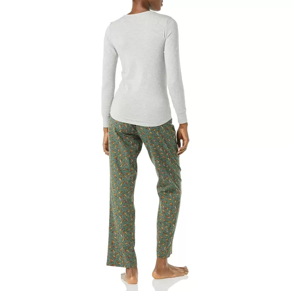 Amazon Essentials Womens Lightweight Flannel Pant and LongSleeve TShirt Sleep Set Available in Plus SizeGreen Squirrel