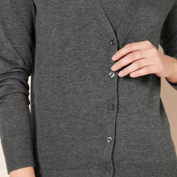 Amazon Essentials Womens Lightweight VNeck Cardigan Sweater Available in Plus SizeCharcoal Heather