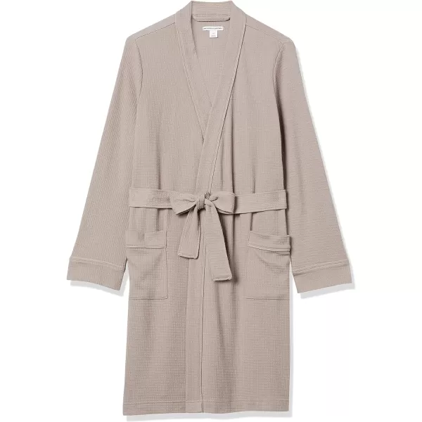 Amazon Essentials Womens Lightweight Waffle MidLength Robe Available in Plus SizeSmokey Grey