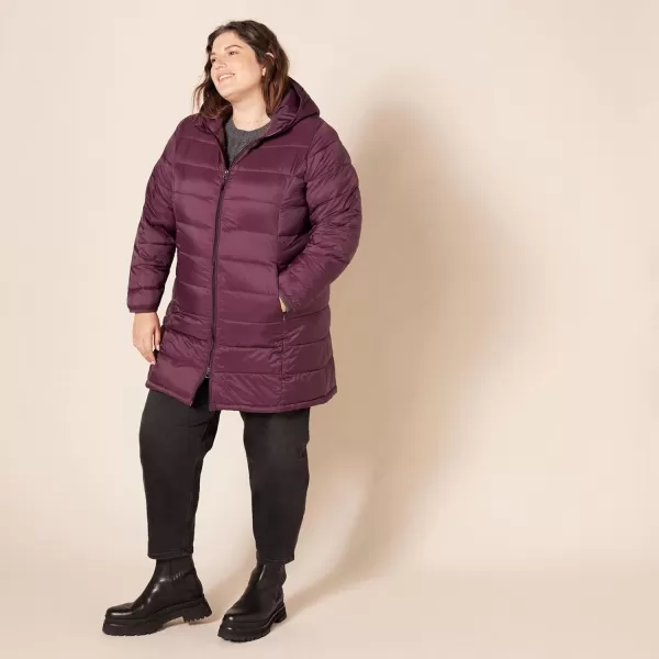 Amazon Essentials Womens Lightweight WaterResistant Hooded Puffer Coat Available in Plus SizeBurgundy