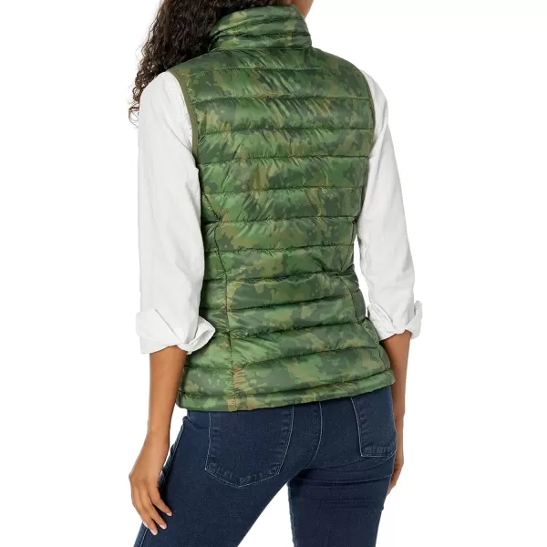 Amazon Essentials Womens Lightweight WaterResistant Packable Puffer Vest1 Green Camo