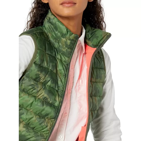 Amazon Essentials Womens Lightweight WaterResistant Packable Puffer Vest1 Green Camo