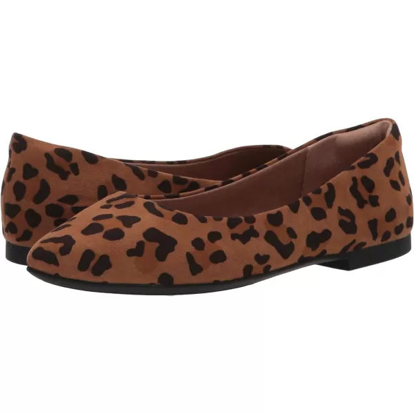 Amazon Essentials Womens PointedToe Ballet FlatBrown Leopard