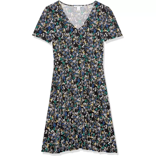 Amazon Essentials Womens Short Sleeve VNeck Gathered Fit and Flare DressBlack Ditsy Floral